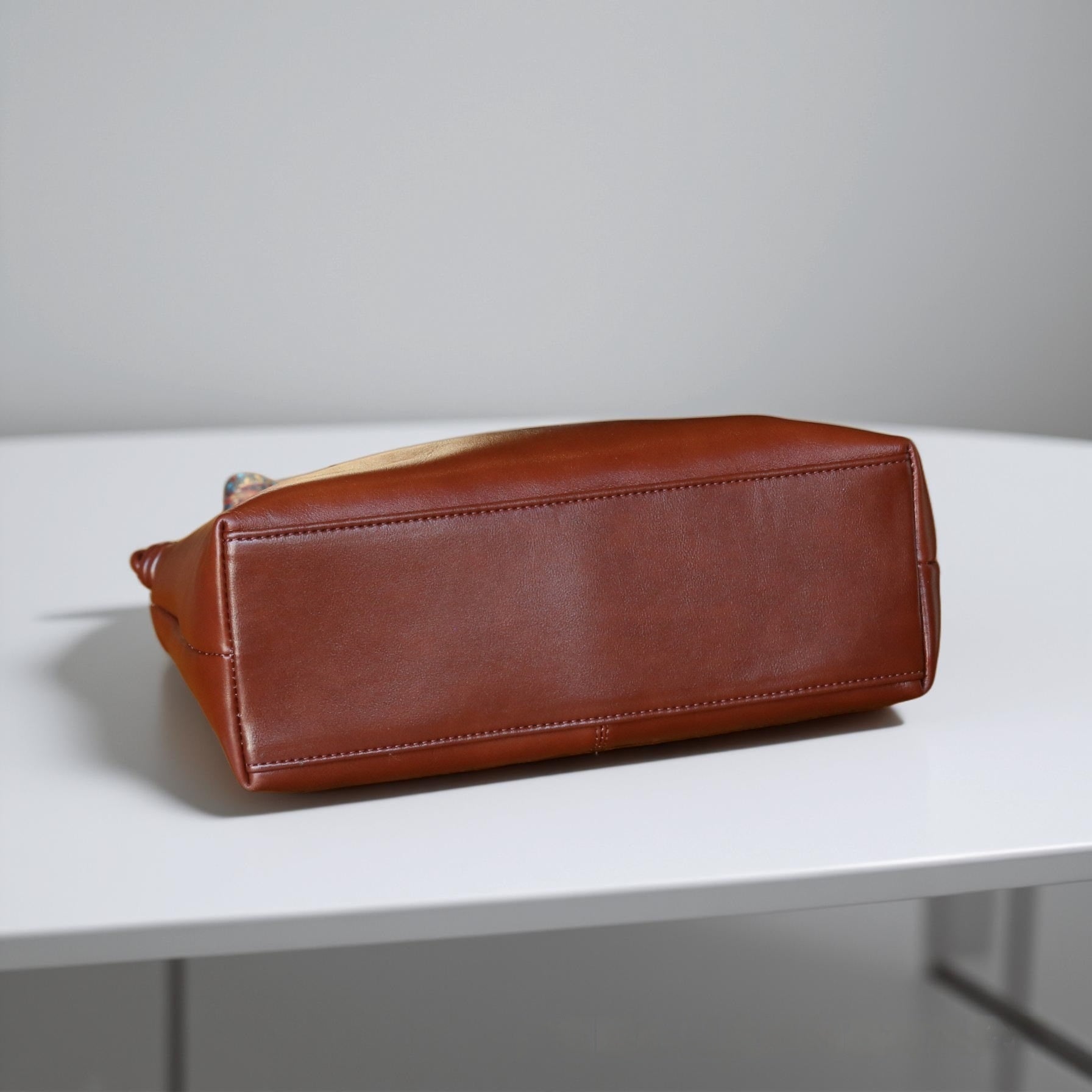 Genuine Leather Creative Large Capacity Hand Shoulder Commuter Bag